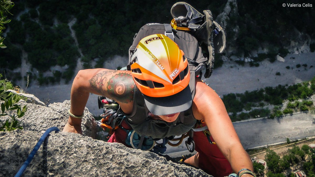 Celebremos la llegada de este nuevo año con alegría pues es una nueva oportunidad de hacer nuestros sueños realidad.

¡Feliz año nuevo! ¡Por otro año lleno de aventuras!

📸 @nubeesponjosaa2 

#petzlecuador #felizaño #añonuevo