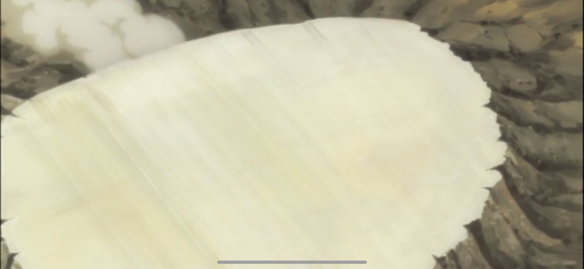 Ichigo arrive en retenant sa force à « modifier » le paysage , ça ne reviens pas à juste détruire ce qu’il a autour non Le paysage se modifie indépendamment des ondes de choque , leur puissance est tel quel affecte différemment ce qu’il y’a autour sans « logique réel »