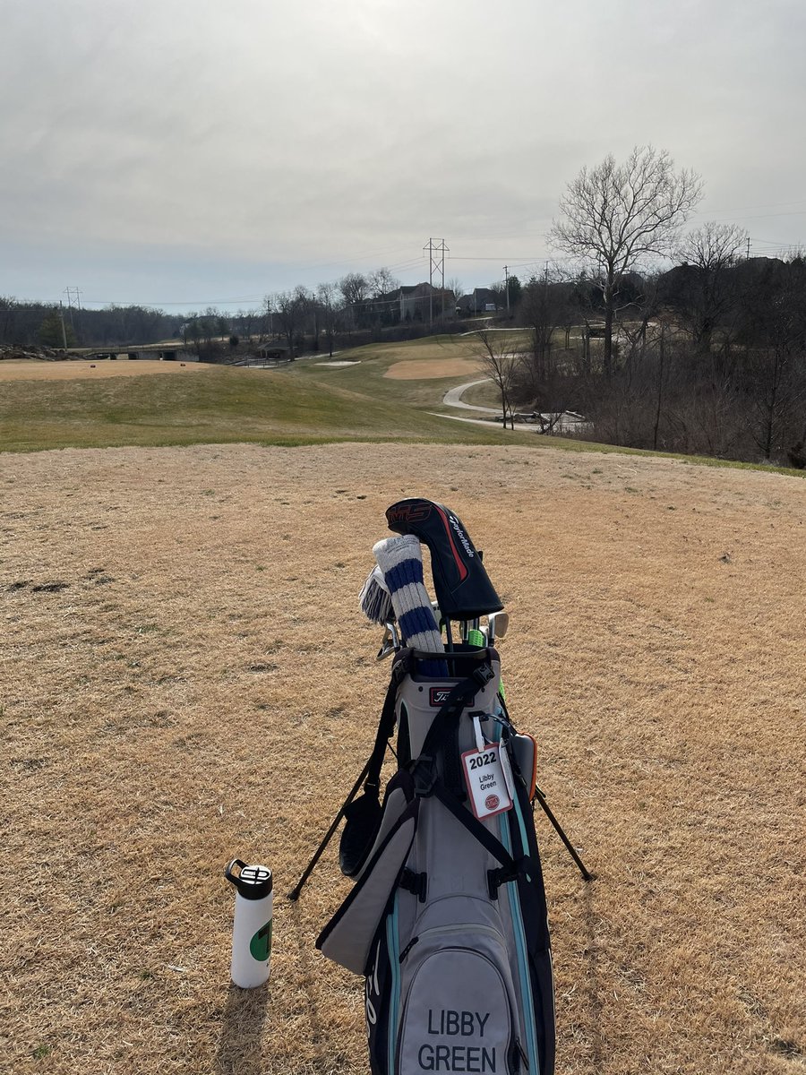 libbyisgreen's tweet photo. Getting in one last round before the snow tomorrow 🥶❄️ https://t.co/VPxKk9tjyD