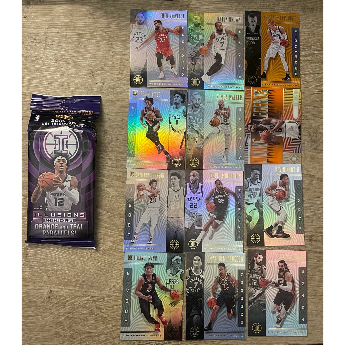 ComicBookThug's tweet photo. 2019-20 NBA Trading Cards ILLUSIONS Pack #basketballcards #mosaic #paniniprizm #paninimosaic #paninibasketball #nbacards #cards #cardsofinstagram #tradingcards #nbatradingcards #mosaicbasketball #mosaicgenesis #panini #paninitradingcards #illusion #sports #sportscards https://t.co/wqPef8LuNU