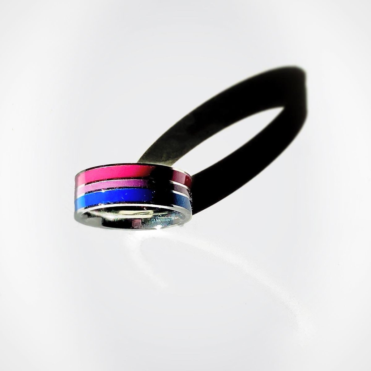 cody___lawrence's tweet photo. Support small businesses and shop at @OuterPeaceGear and other places like it. They could really use your support during these tough times. #BiPride #BiPrideFlag #PrideFlag #LGBTQ #LGBT #Bisexual #Bisexuality #Bi #BiVisibility #BiErasure #BiApparel #BiRights #Equality #Jeopardy https://t.co/en9qGKjTPl