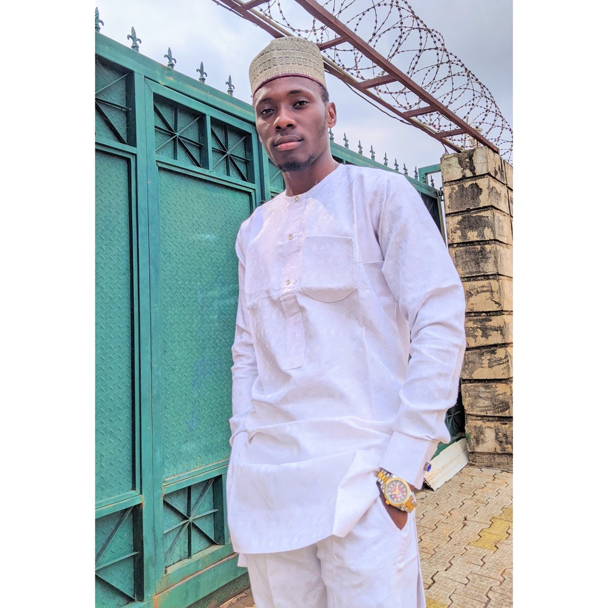 emperorabdul_'s tweet photo. This #top4of2020 trend seems to be the trend for drip lords and rich kids but I thank God for these 2 persons in my #top4of2020. I believe more grace will locate us coming 2021..#366of366 #HAPPYNEWYEAR #YouTryForMe #lastdayof2020 https://t.co/PDnqQRamqr