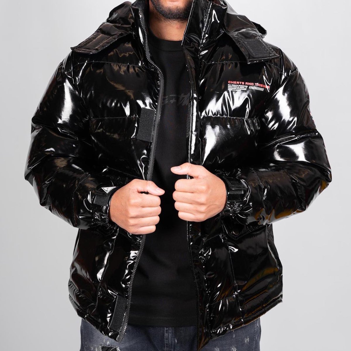 CheatsandThieves UK tweet media