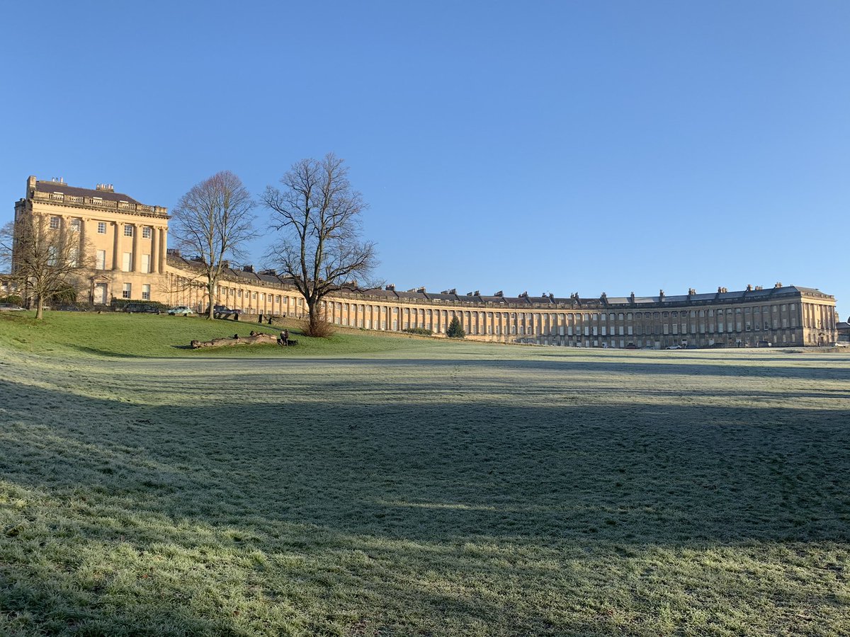 thercsbath's tweet image. Happy New Year’s Eve from Royal Crescent