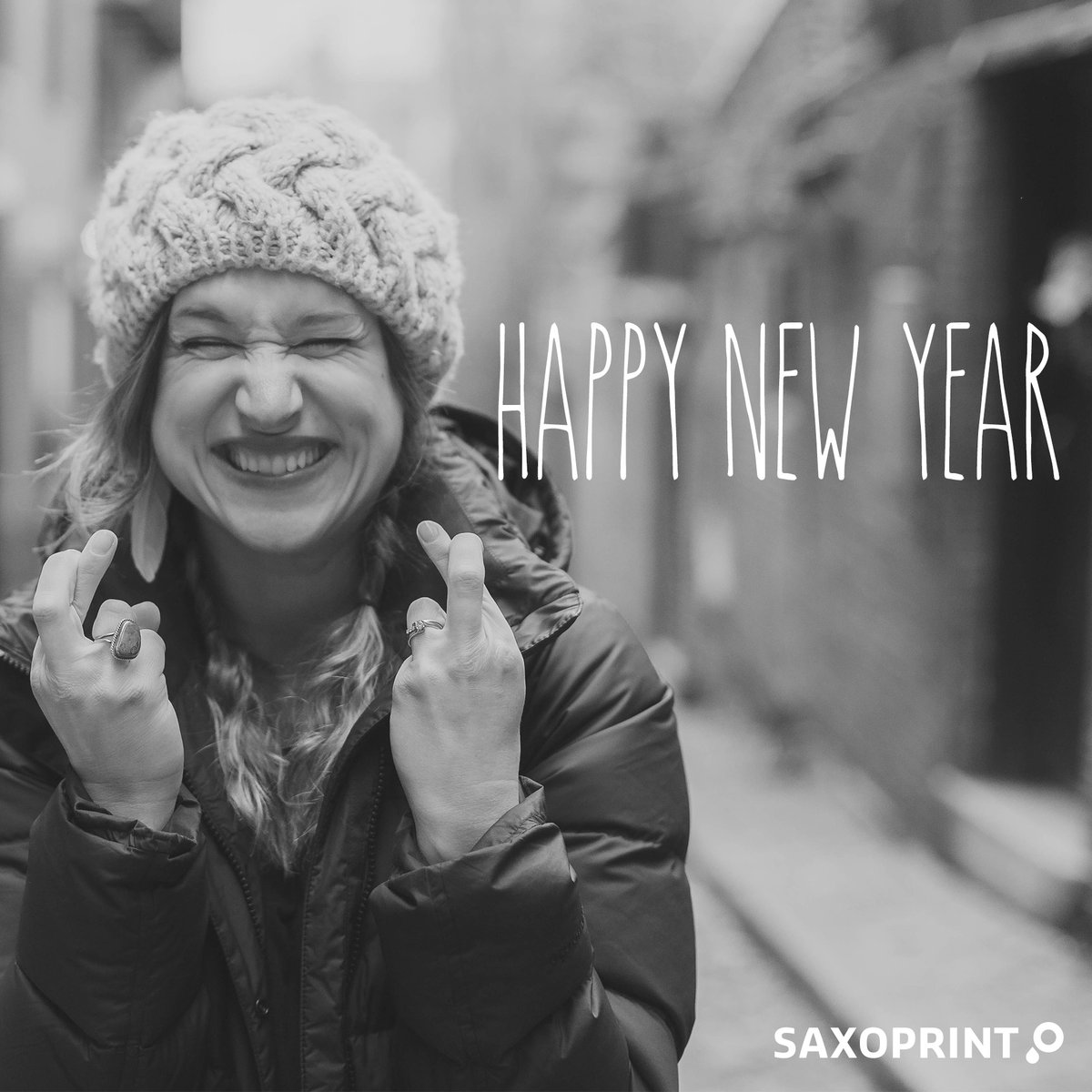 Año nuevo, momentos nuevos, lecciones nuevas, recuerdos nuevos, desafíos nuevos y oportunidades nuevas. 🎆🍀 saxoprint.es
