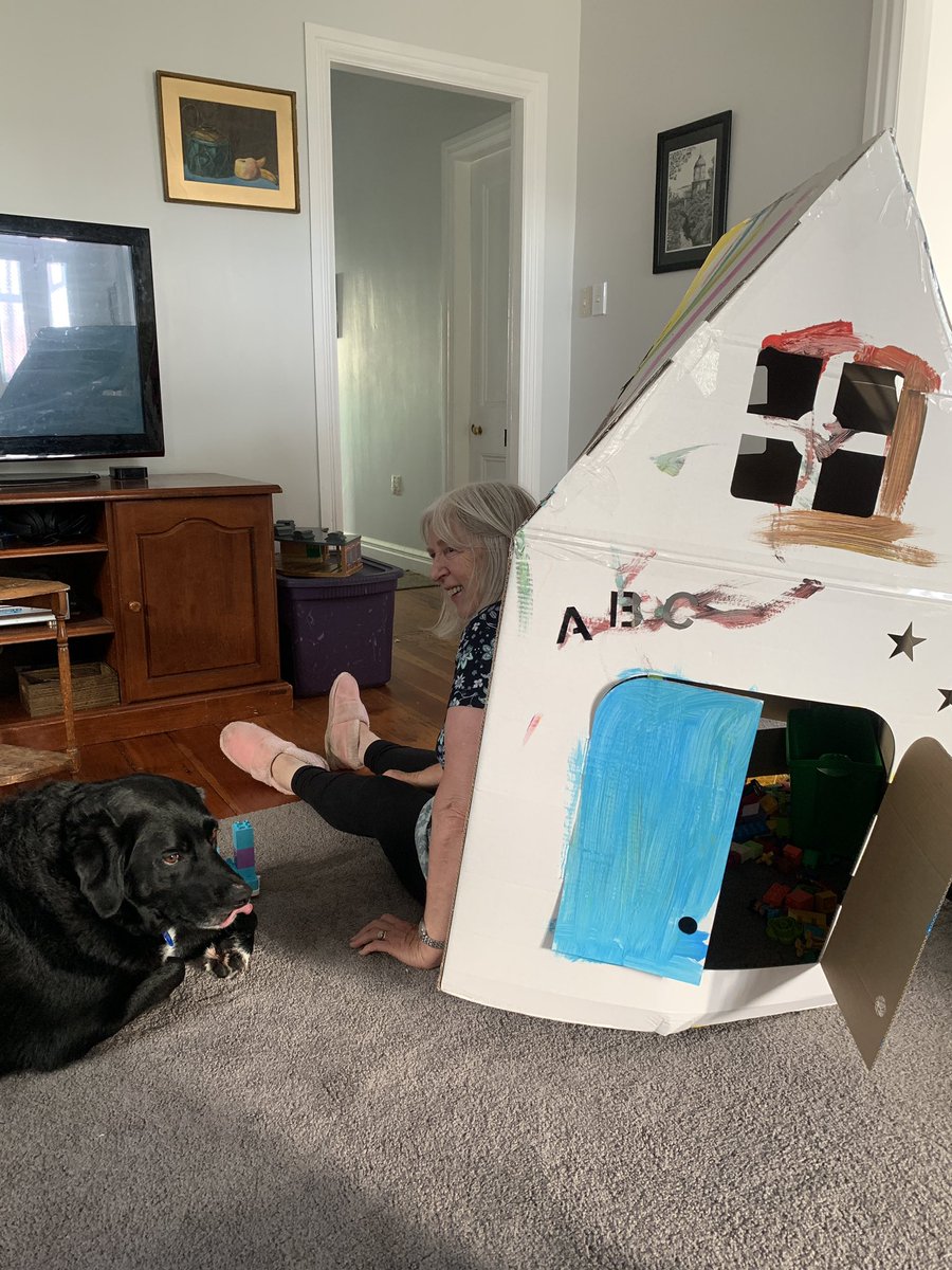 BoydHQ's tweet photo. Mum has decided to downsize. https://t.co/vRlCdGjUQZ