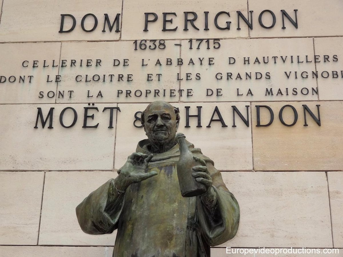 IvanGaidarov's tweet photo. When #Bendictine monk #Dom_Perignon was making wine and couldn’t rid it of bubbles, he tasted his accidental creation and exclaimed,
“Come quickly! I am drinking the stars!” Thus, according to legend, was #champagne invented in 1693. https://t.co/Zl0G2hQKKw