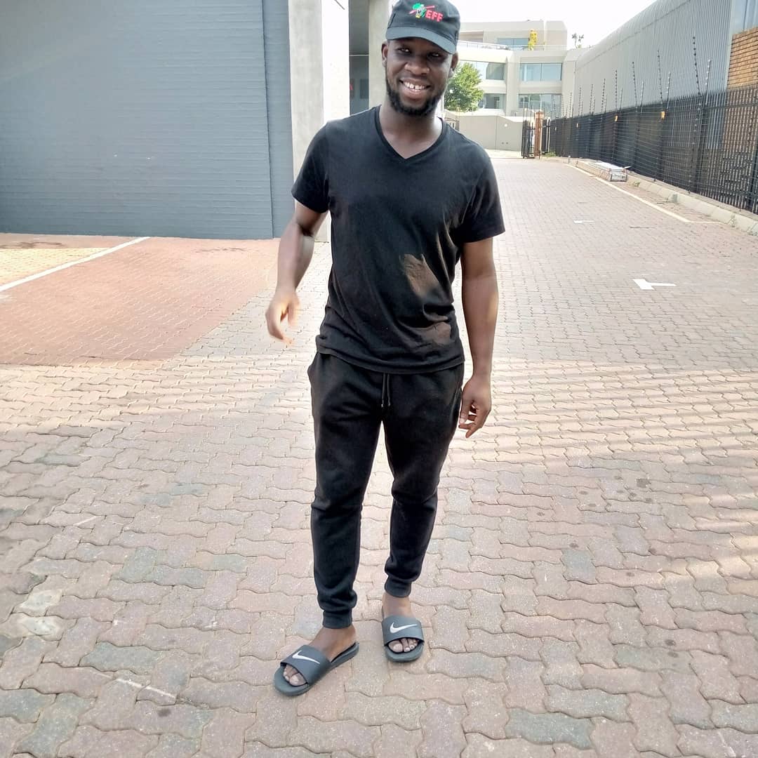 nkateko_cr's tweet photo. 2021 #effredfridays #eff2021 #effmustrise #effwayawaya #Hello2021 https://t.co/HHLtFnxOd7