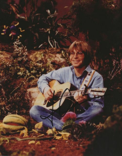 One of my comfort artists would\ve been turning 74 today !! happy birthday john denver !!!  