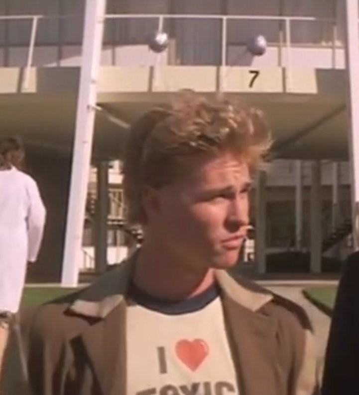 Before new years eve ends happy birthday to Val kilmer <3 