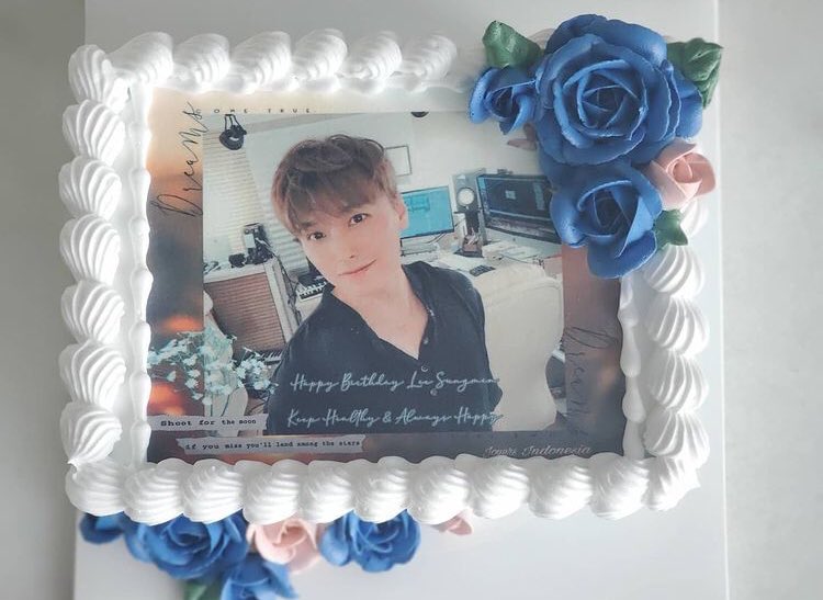 HAPPY BDAY LEE SUNGMIN!! SEMOGA SELALU SEHAT DAN BAHAGIA. REALLY MISS U      