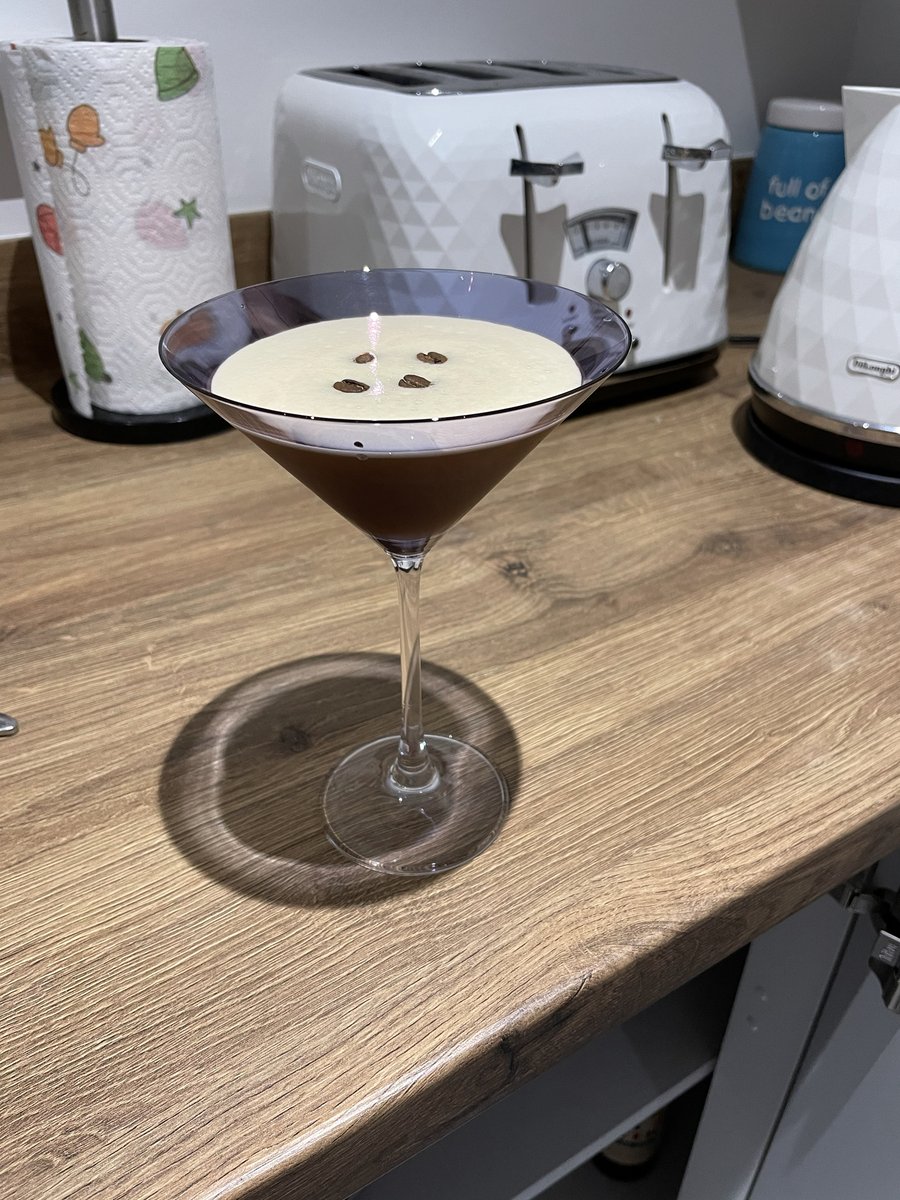TheAngryMozart's tweet photo. Happy Fucking Hell Can We Not Do This Again Other Than The Wedding And House But The Rest Was Largely Pish I Want My Friends And My Beard Back So Check All The Fun Booze I Done Made Tonight New Year #NewYear #NewCovid #MoreBooze #Teremana https://t.co/Tw8mvNVkzh