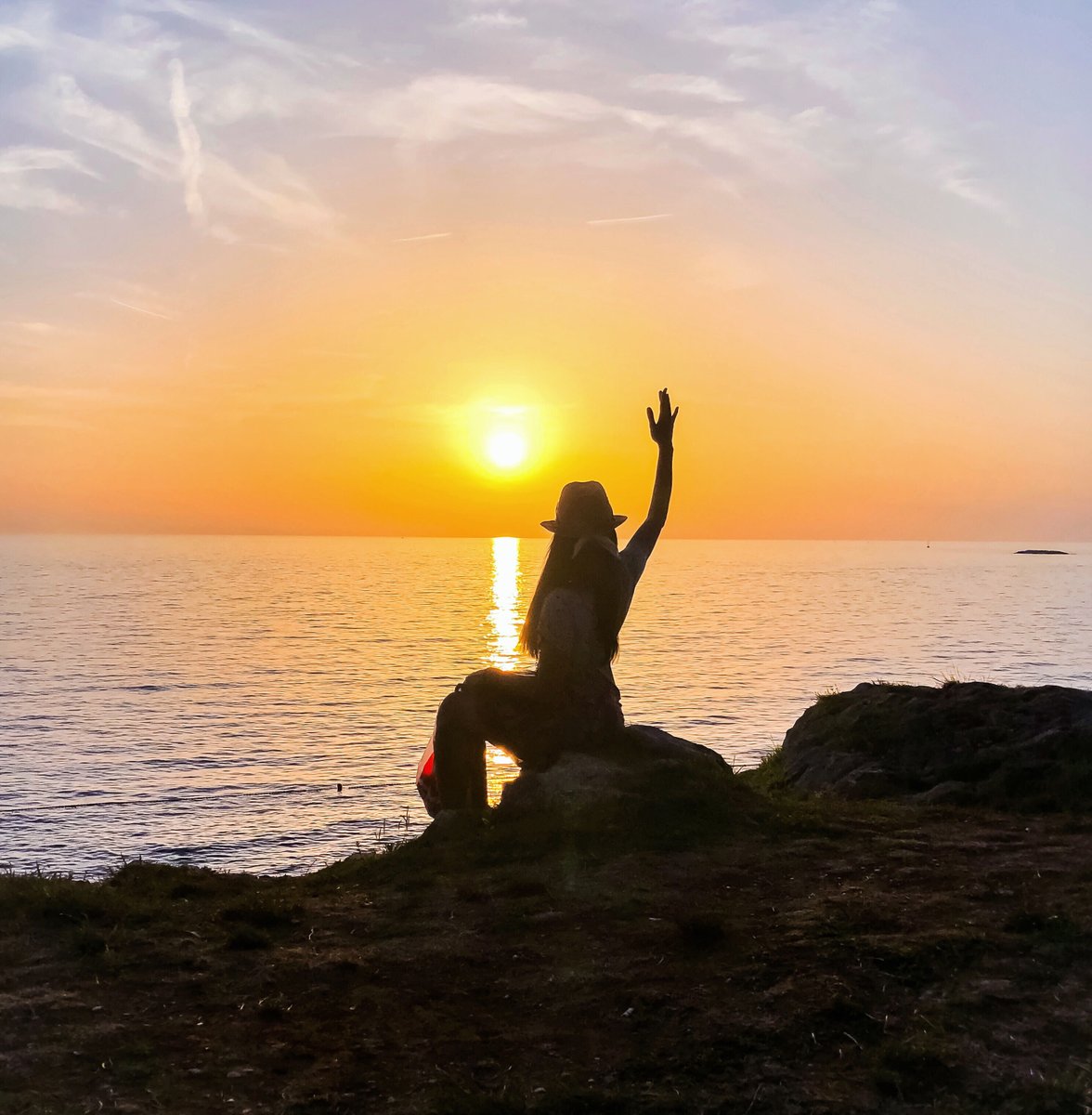 Waving goodbye to 2020, and hello to 2021!