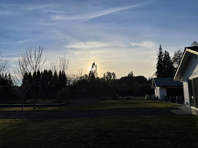 Sun setting on an incredibly tough year #2020 here is to a better year for the planet in #Hello2021 https://t<a href="/tag/hello2021"class="tags"><span>#hello2021</span></a>