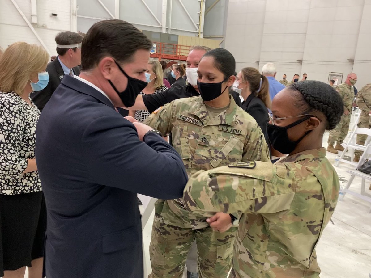 Here’s Governor  @dougducey with just some of the heroes from the  @AZNationalGuard. 2/
