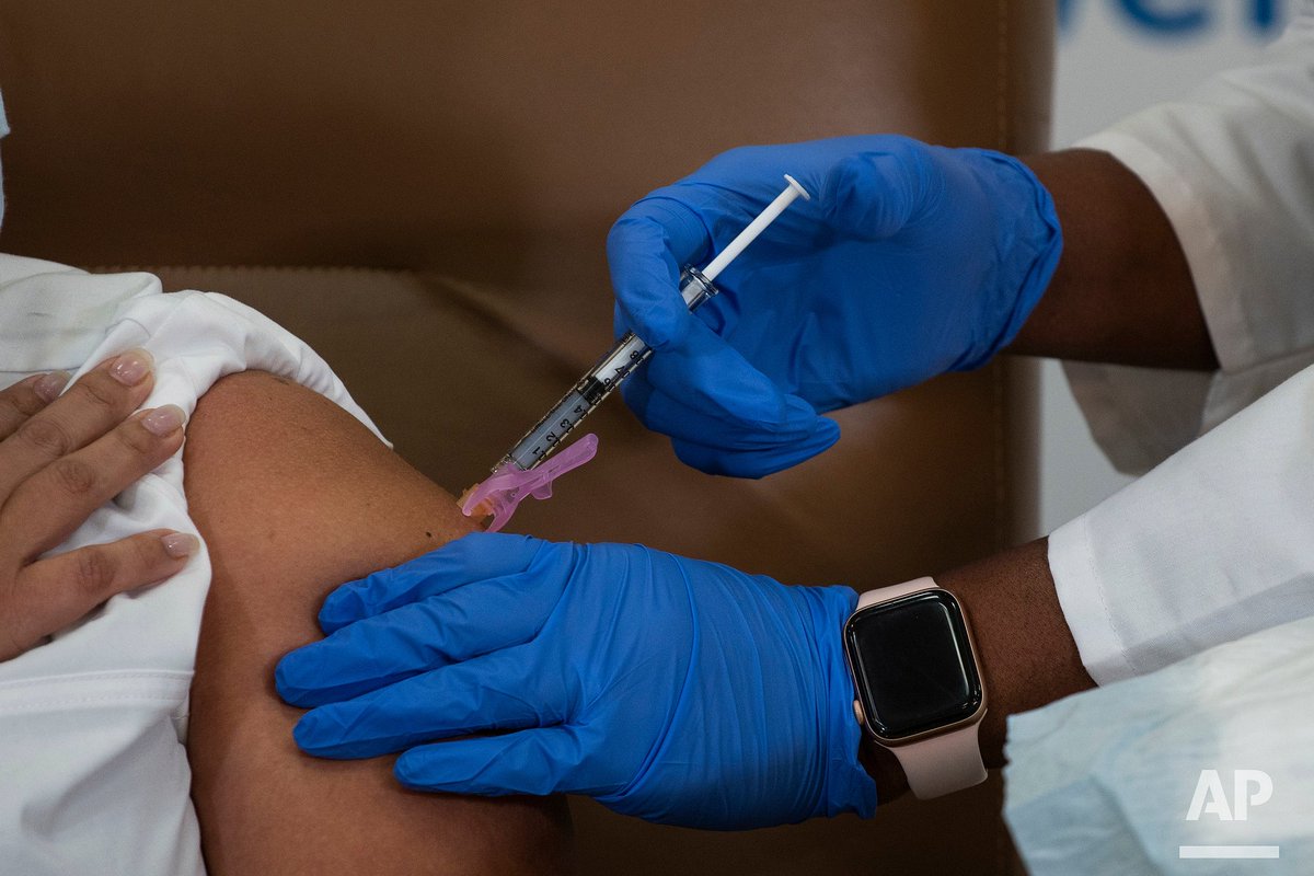 вакцинация ковида. вакцинация от коронавируса. профилактика гриппа и орви. бибер вакцинировался. прививка против гепатита в взрослым.