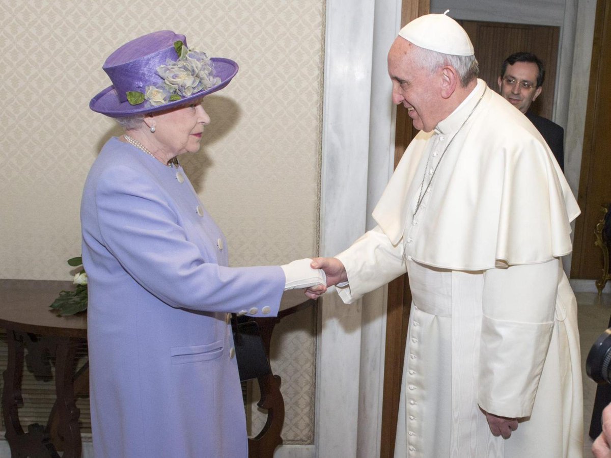 Pope Francis skipping New Year's celebrations while Queen issues hopeful message