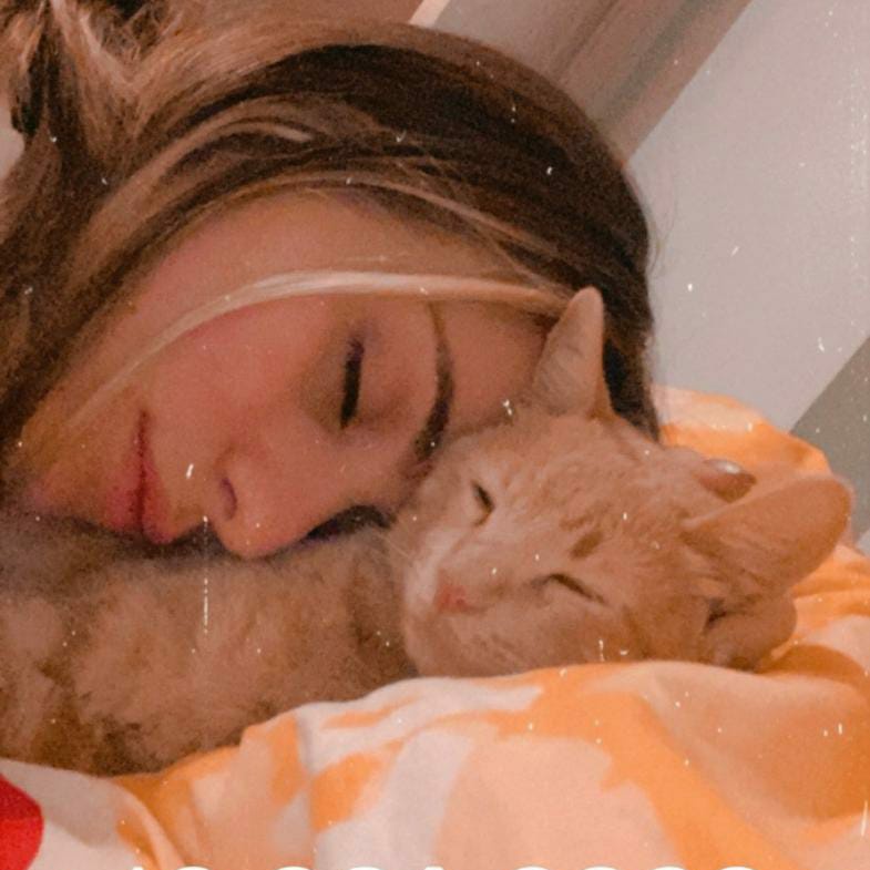 cemresolmaz0's tweet image. #YeniProfilResmi