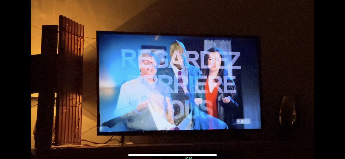 olibolduc's tweet photo. Des messages subliminaux au #ByeBye2020 ! Bonne année! https://t.co/k1uWLoLqUt