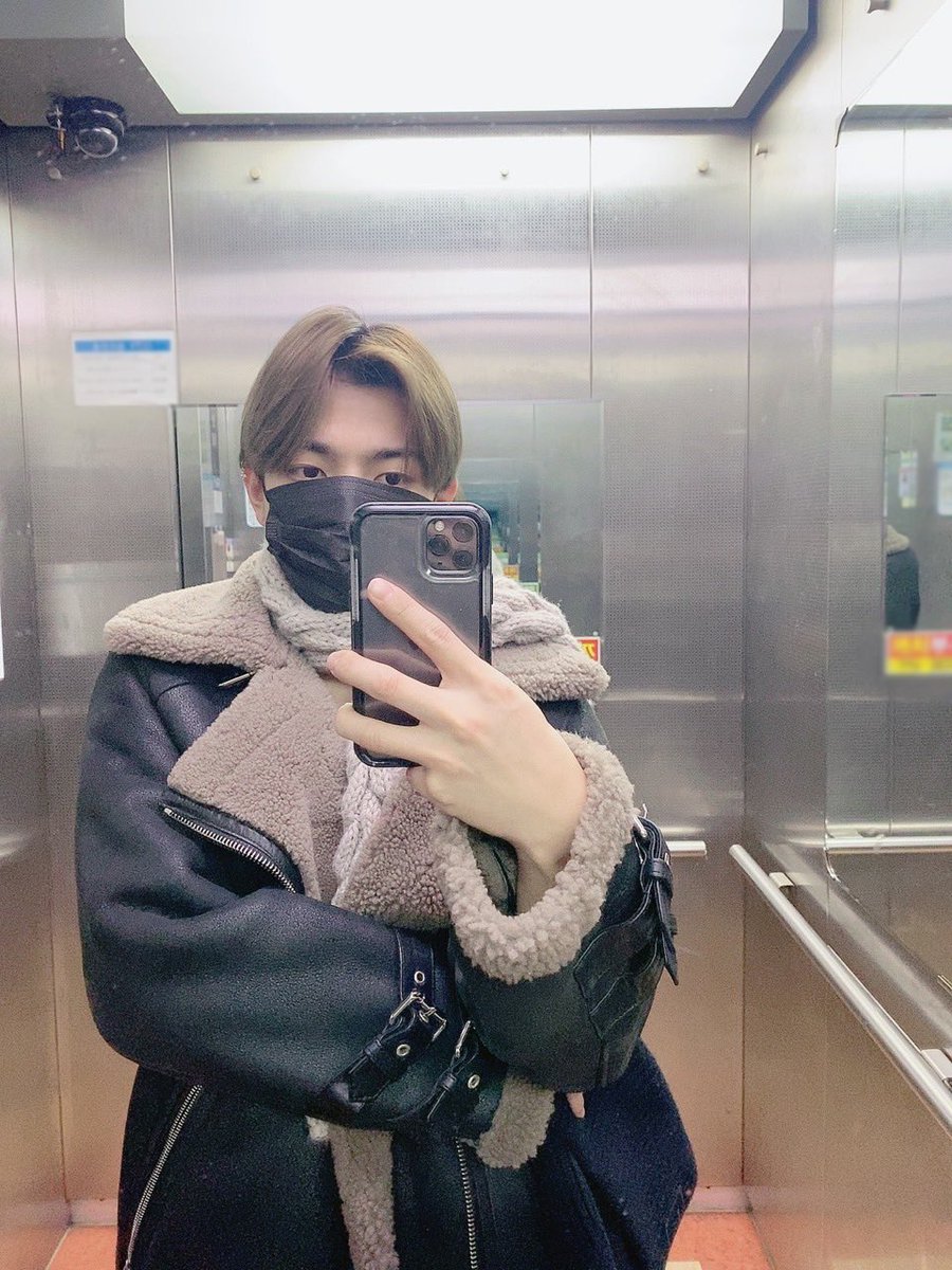 [#홍중] 새해 복 많이 받으세요🙏
Happy new year❤️
#ATEEZ #에이티즈