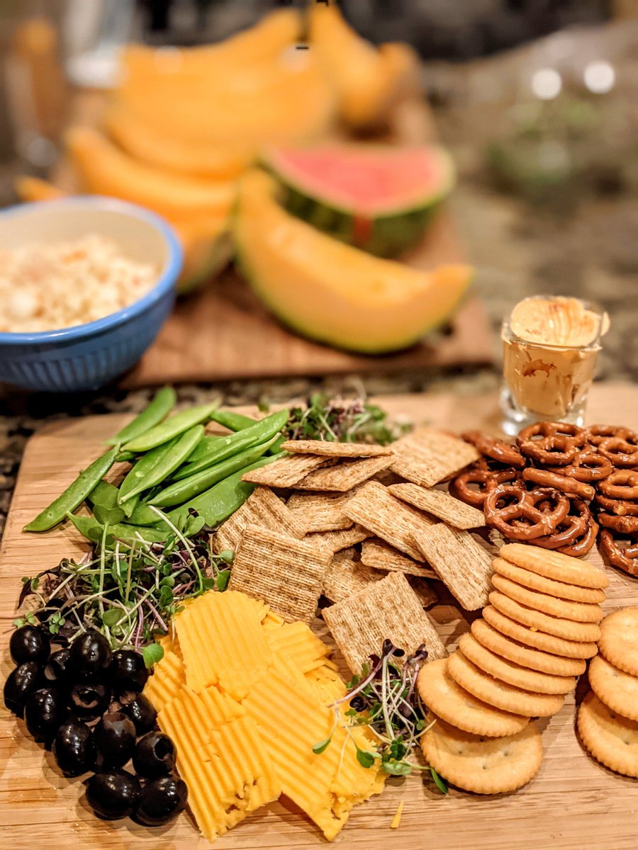 MaLaCoiD's tweet photo. @phish The #chessboard is in my head.

This #cheeseboard bout to be in our belly!

Calling a #PYITE opener!

#DinnerAndAMovie #DinnerAndARematch
#Phishmas
#MSGNYE https://t.co/9kWJfPcU1J