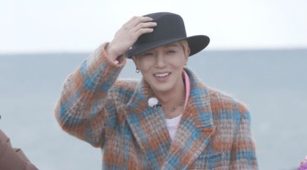 pearl4minhoon's tweet photo. 'Gamsung Camping' Song Mino "I’ve never dated since my debut..I’m lonely everyday"

Omo ㅋㅋ큐ㅠㅠㅠㅠ @official_mino_ 

This is tonight btw~ 1st schedule of 2021 💙

https://t.co/29Cu5GmV99 https://t.co/2eiufZ8ipy