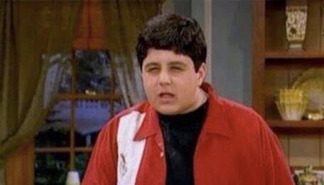 Yo viendo el festejo de los comemurcielagos de Wuhan, encerrado en mi casa por la cuarentena.