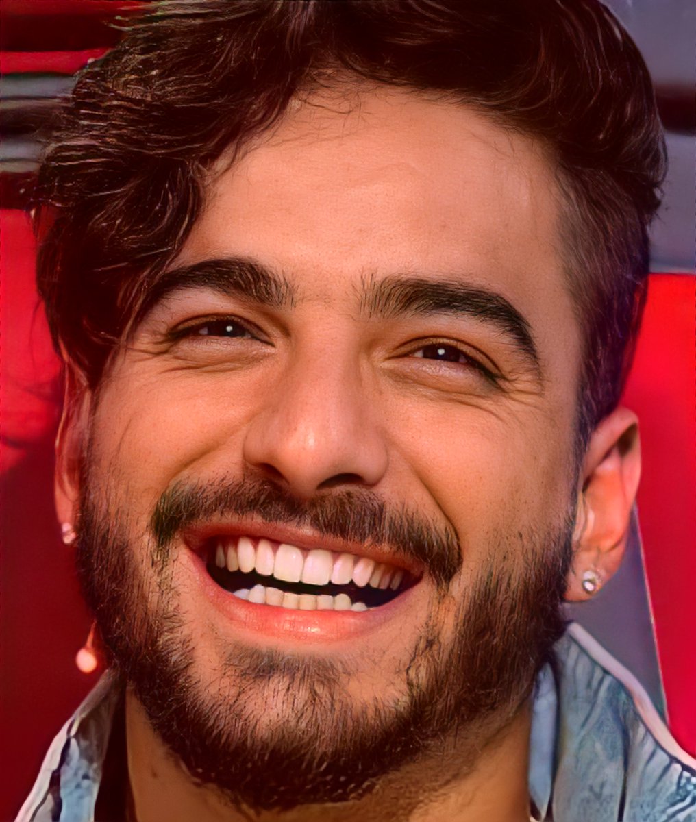 hot_maluma's tweet photo. Por un 2021 donde juan luis no dejé de sonreír ✨ https://t.co/i7RXHKHXVz