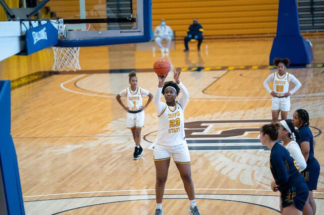 KyleJAndrews_'s tweet photo. Coppin State’s Rebecca Wilson (@BlessBecky33) has been named as the @MEACSports women’s basketball Defensive Player of the Week. 

“I told my coaches the week before we played La Salle that I wanted it. I work on defense so hard. I love defense.”

READ: https://t.co/6FZYr0IUUS https://t.co/uktAYWFyVl