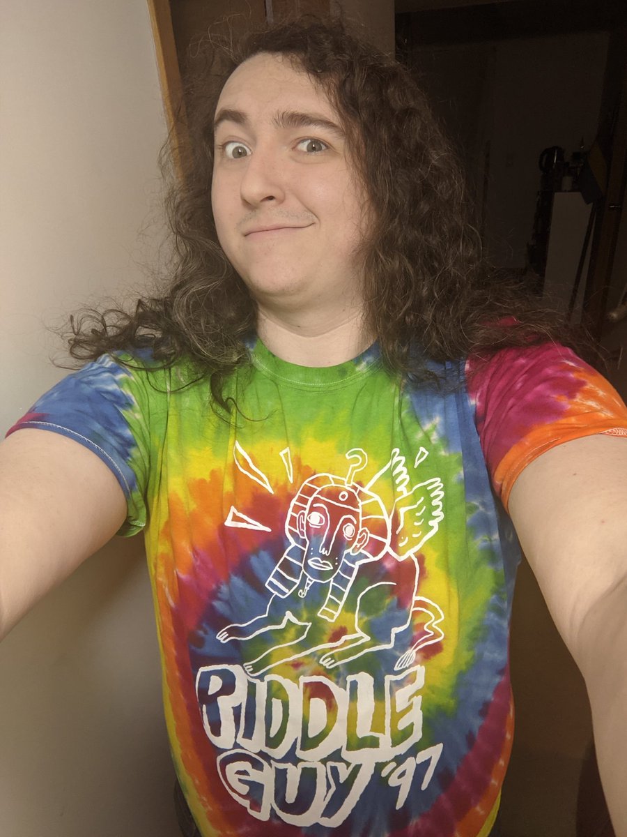 AButtonStreams's tweet image. Do you like Dungeons and Dragons?
Do you want to be the RIDDLE GUY??

If you answered yes to either of these, check out the DnD real play podcast "Rude Tales of Magic" by @of_rude!!! You won't regret it!!! (Yeah I bought a shirt, that's how rad it is)