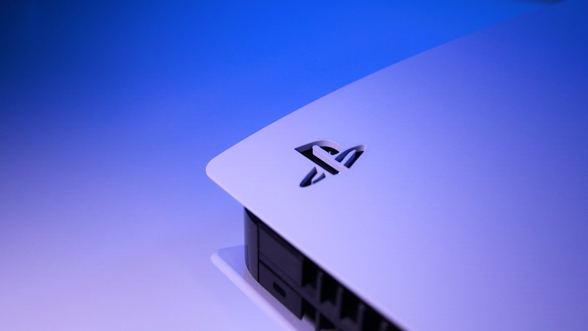 TechFoxYT's tweet image. Kicking the new year off right. Check your inboxes tomorrow.