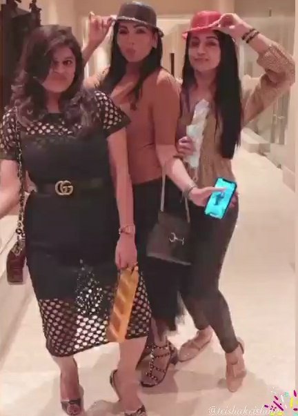 EqnTqOcVkAAnn0x?format=jpg&name=small