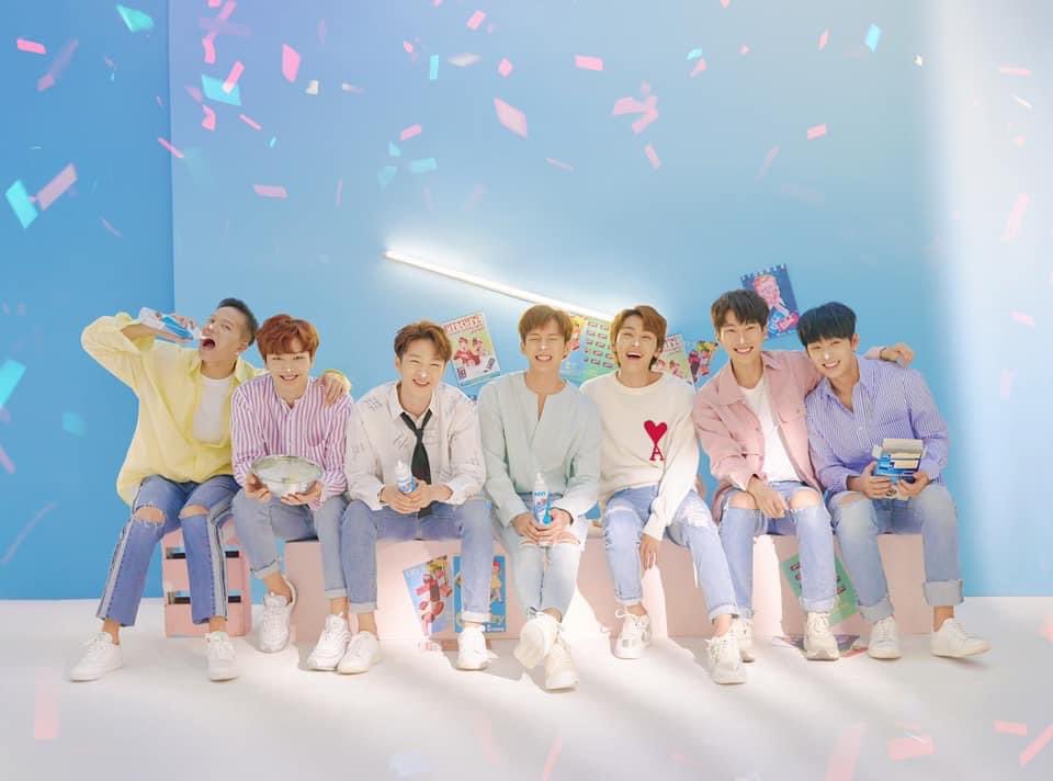 ViewzMJ's tweet photo. 🌈𝐻𝑎𝑝𝑝𝑦 𝑁𝑒𝑤 𝑌𝑒𝑎𝑟 𝟸𝟶𝟸𝟷🐮💗💙
สวัสดีปีใหม่ บ๊ายบายปีเก่า~ ขอให้บีทูบี เมโลดี้ มีความสุขเยอะๆ ยิ้มเยอะๆนะคะ
ดูแลสุขภาพกันให้แข็งแรงๆน๊า ขอให้เป็นปีที่ใจดีกับพวกเรา ทั้งบีทูบีและเมโลดี้มาจับมือก้าวข้ามผ่านสิ่งที่ยากลำบากนี้ไปพร้อมๆกันนะงับ ไฟต์ติ้ง 예지앞사💙💘🎉 https://t.co/MRvMDh4SzL