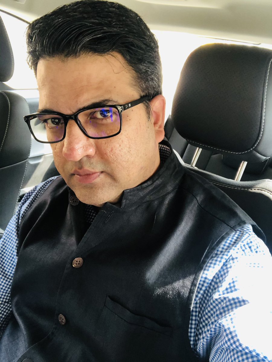 DrDeepakKrishn1's tweet image. New Year New Look 😎 #ModiJacket