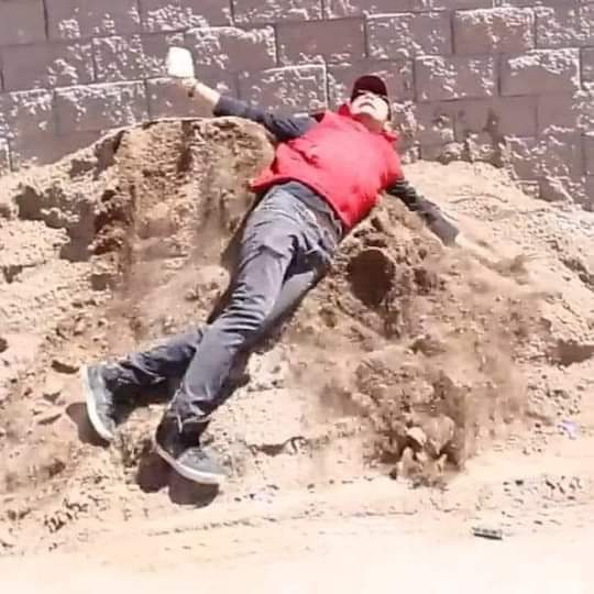 ciudadinteligen's tweet image. Bieber asi, preparandose para el concierto con 2 millones esperando (desde hace una hora) #marketing #BieberNYE