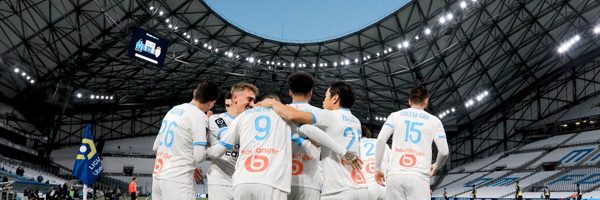 FRTwitchOffice's tweet photo. #LeTop2020 [THREAD AVERAGE VIEWERS]

Via TwitchTracker le Top des chaines @Twitch FR (en nbre de viewers moyens sur les heures streamées) (Rang 21 à 25):

21. @OM_Officiel (5 021)
22. @iProMxYt  (4 995)
23. @ponce  (4 743)
24. @LeStreamFR (4 622)
25. @shaunz  (4 399) https://t.co/8XssF42VQy