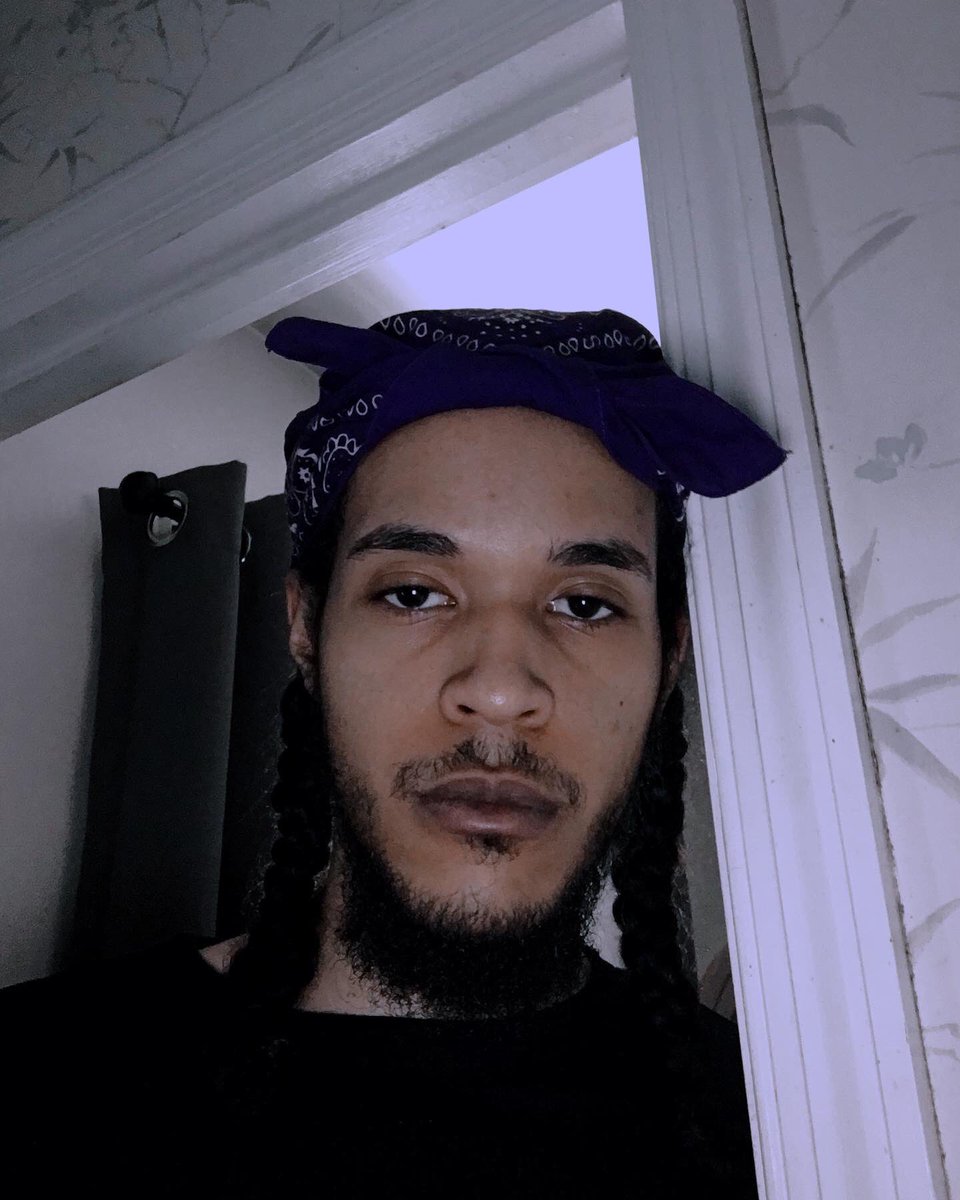 swayzekazehugo's tweet photo. 💜🌟 #MobBoyzEnt https://t.co/gbQCKyO3l3