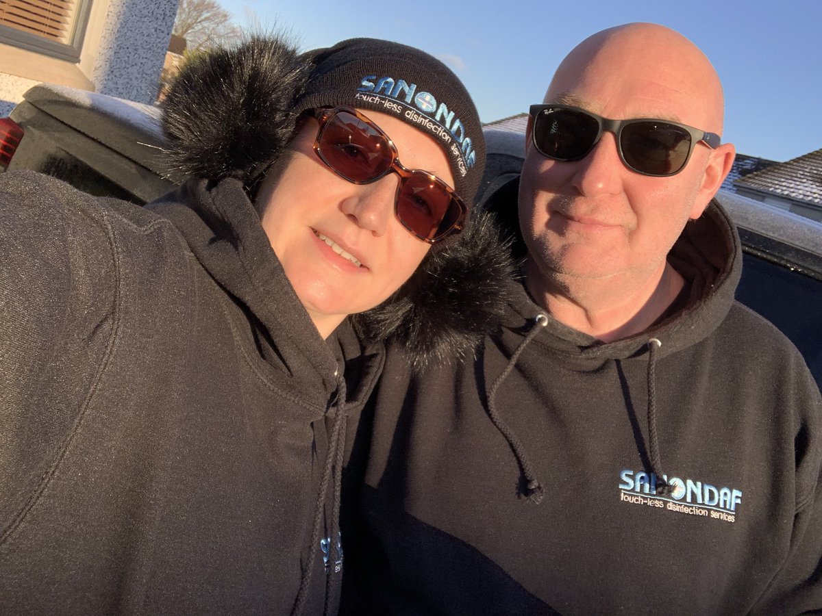 SanondafEdin's tweet photo. Happy new year 🥳. Only a few hours in and we are out on our first 🦠 emergency 🆘 call of 2021. #StayHome #StaySafe #SanondafNeverSleeps 😷 🗑 🧼 https://t.co/pB3I5StvG7