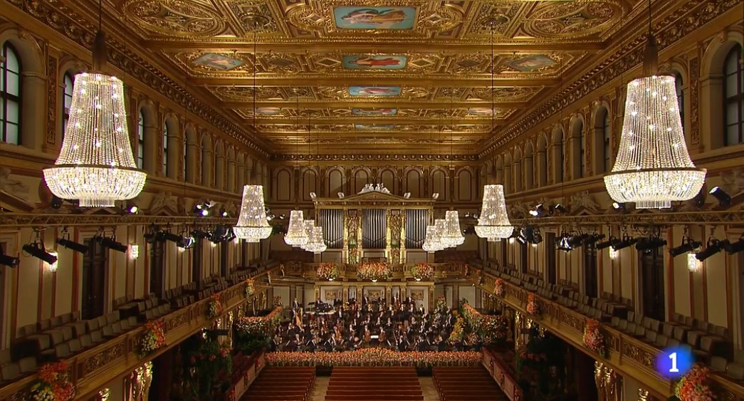 La 1 (@la1_tve) on Twitter photo 🔴En DIRECTO, desde la Gran Sala Dorada del Musikverein de Viena, damos la bienvenida al 2021 con el Concierto de Año Nuevo de la Orquesta Filarmónica de Viena. #conciertodeAñoNuevo
🗣️ Comentado por <a href="/martinllade/">Martín Llade</a>
rtve.es/directo/la-1/ 🔴En DIRECTO, desde la Gran Sala Dorada del Musikverein de Viena, damos la bienvenida al 2021 con el Concierto de Año Nuevo de la Orquesta Filarmónica de Viena. #conciertodeAñoNuevo
🗣️ Comentado por <a href="/martinllade/">Martín Llade</a>
rtve.es/directo/la-1/
