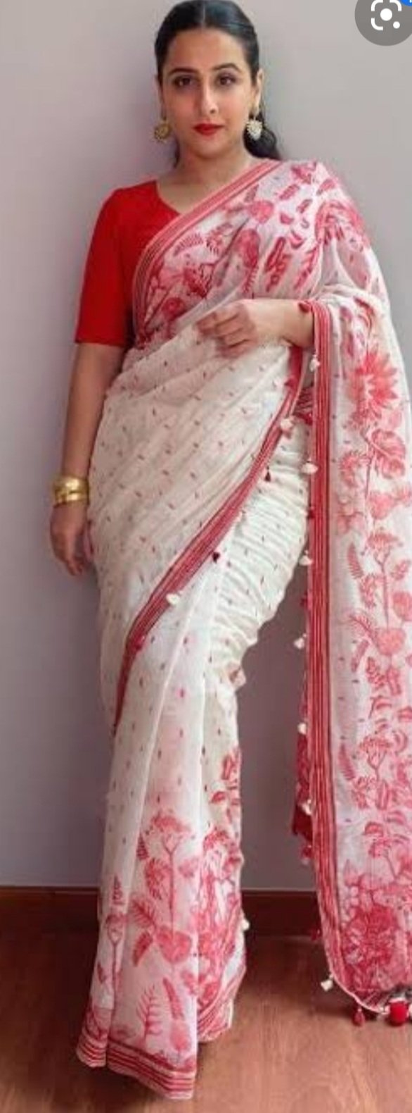   Happy birthday to you Vidyabalan  .Happy new year 2021. 