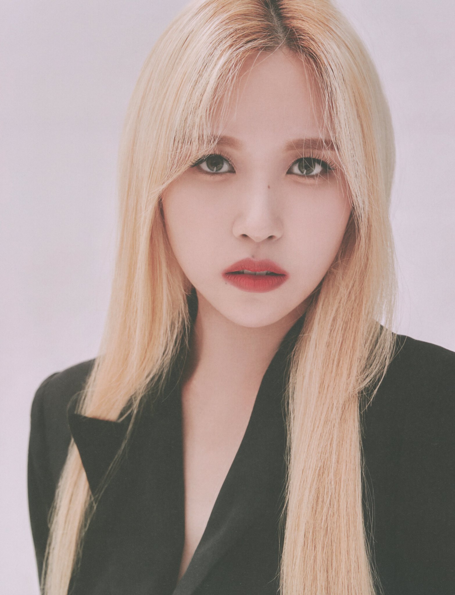 アイドル Yes, I am Mina MINA (TWICE)/Yes, I am Mina: 1ST PHOTOBOOK＜Gray Ver＞