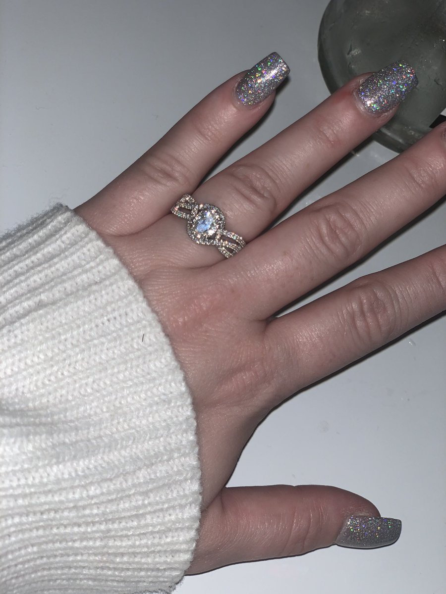 _haileycarroll's tweet photo. Hi hello I’m @G3brownie fiance!!! ❤️❤️❤️❤️❤️❤️❤️❤️ https://t.co/kq2VlaUve8