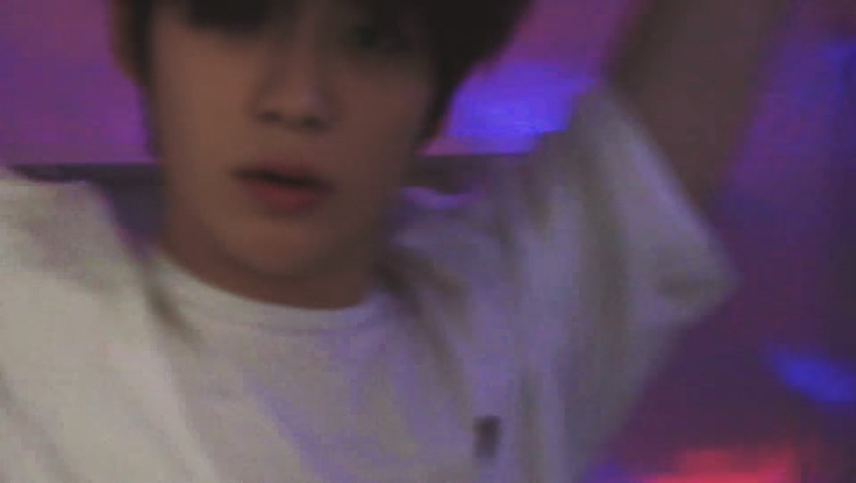 juliebaelin's tweet image. เจอน้องคนนี้ในผับเอ้ดเอมค่ะ