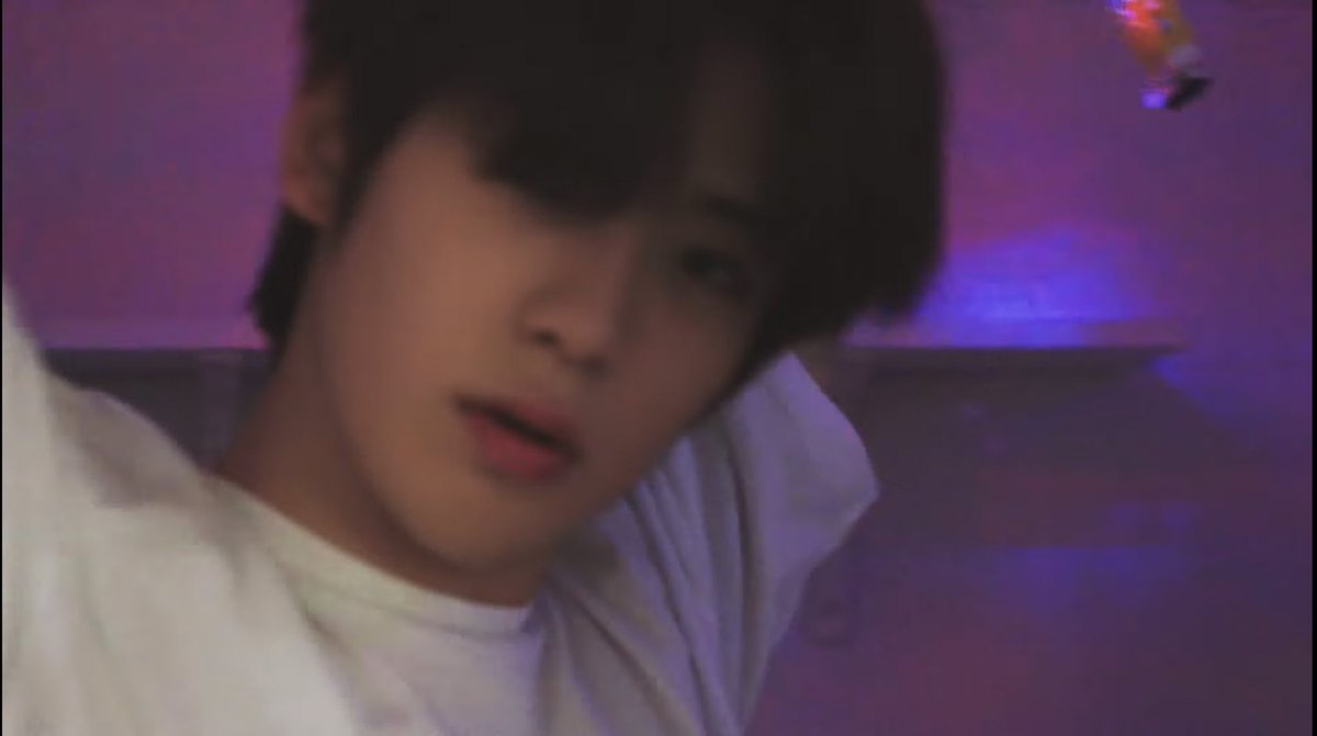 juliebaelin's tweet image. เจอน้องคนนี้ในผับเอ้ดเอมค่ะ