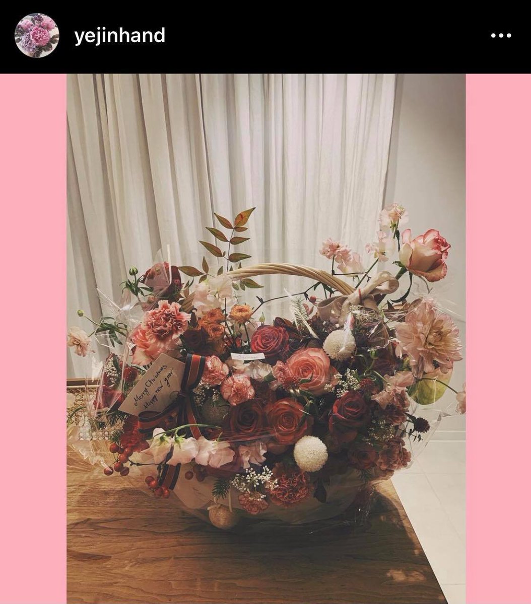 newswatchplusph's tweet photo. It's Instagram official! Korean actress Son Ye Jin confirms relationship with fellow Crash Landing On You star Hyun Bin in a post. | @meltlopez 

Related: https://t.co/uUx9Cr3ZEC https://t.co/o6mEnHsCTa