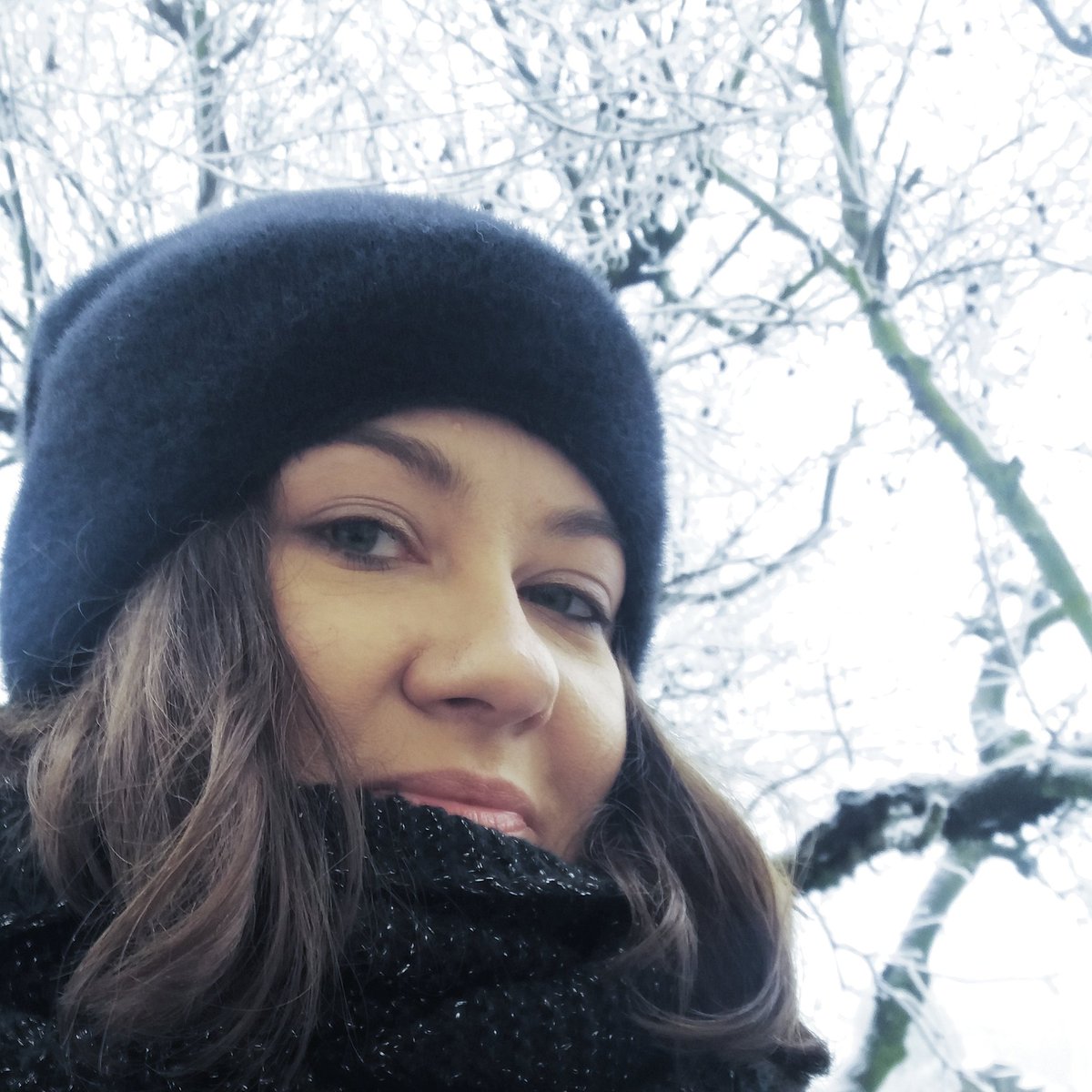 JoannaMariaW's tweet image. Sending good wishes to everyone on this New Year's morning. Lots of health, strength, positive thoughts, happiness and whatever you want and need. Stay safe and be well! 
#FU2020 #New2021Year