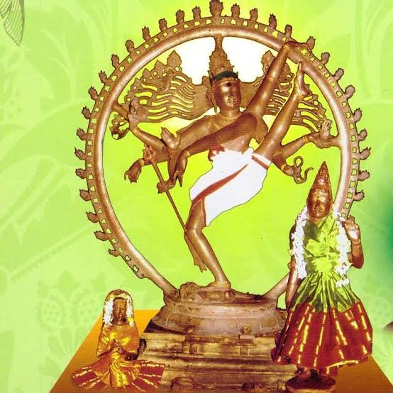 Shiva dance and her Mukti She wished to see Shiva dance.she was directed by Shiva to go-to thiruvalangadu. she went there and saw dance of Shiva and Shakti.she sang poems on shiva and merged with him there.her statue at feet of Sri nataraja still at temple