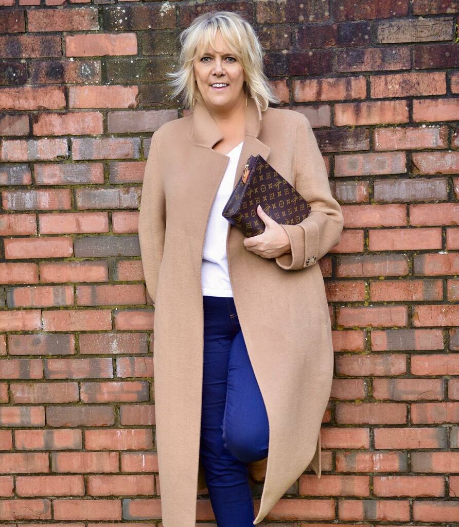 We made it! 😆 Happy 2021 everyone. 🥳🥂These jeans 👖 now pinch around my waist and that coat 🧥 feels a little too snug ... well, everywhere, but no matter, we made it. 🕺 2020 will be one we always remember, so however you’re spending the first day … instagr.am/p/CJfr4hThynM/