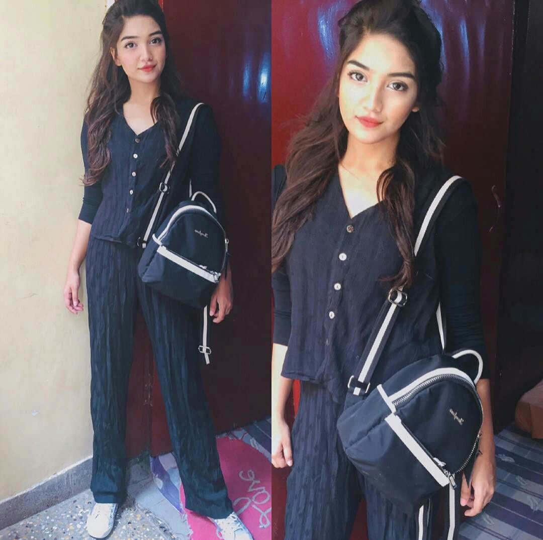 Rumaisaa_khan's tweet photo. #HappyNewYear2021 #HappyNewYear #Happy2021 #HappyNewYear_Pakistan 
#rumaisakhan 
#tiktokers 
#TweetTweet https://t.co/vky03YCeWN