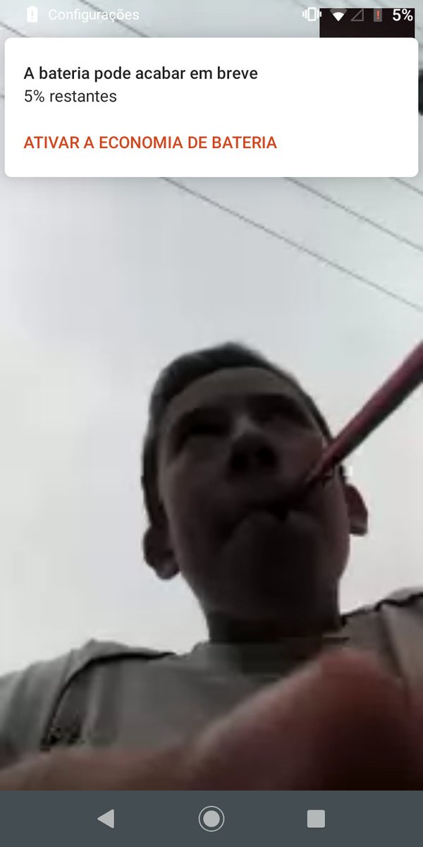 CodeCoelho's tweet image. Meu amiguinho fumando